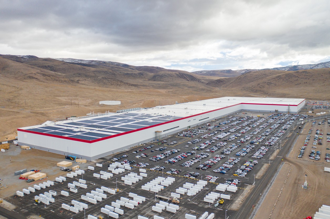 NWF & UKEF back £1bn debt for English gigafactory